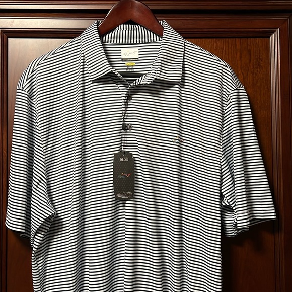 New Classic Fit Greg Norman Navy/White Striped Sharks 🦈 Performance Golf Polo! - Picture 1 of 8